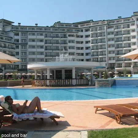 Apartman Yolande At Emerald Ravda