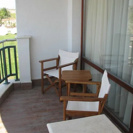 Apartman Yolande At Emerald Ravda