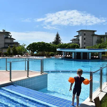 Apartman Yolande At Emerald *